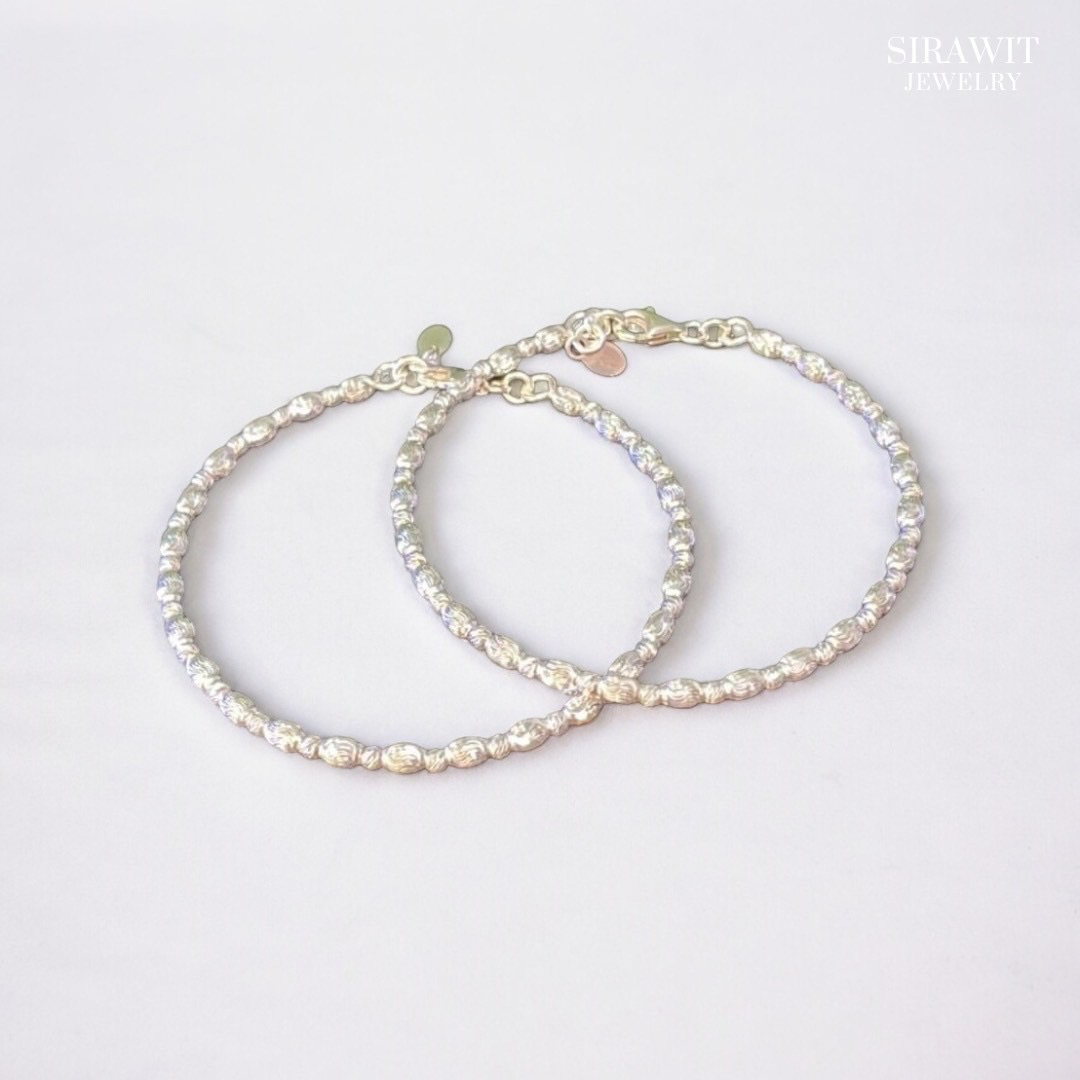 กำไลข้อมือเม็ดไข่ปลาตัดลาย
