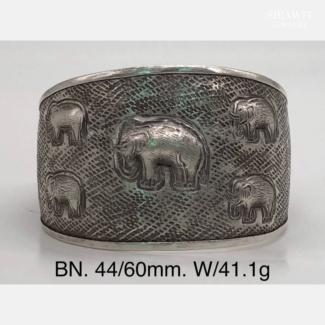 กำไลข้อมือช้าง