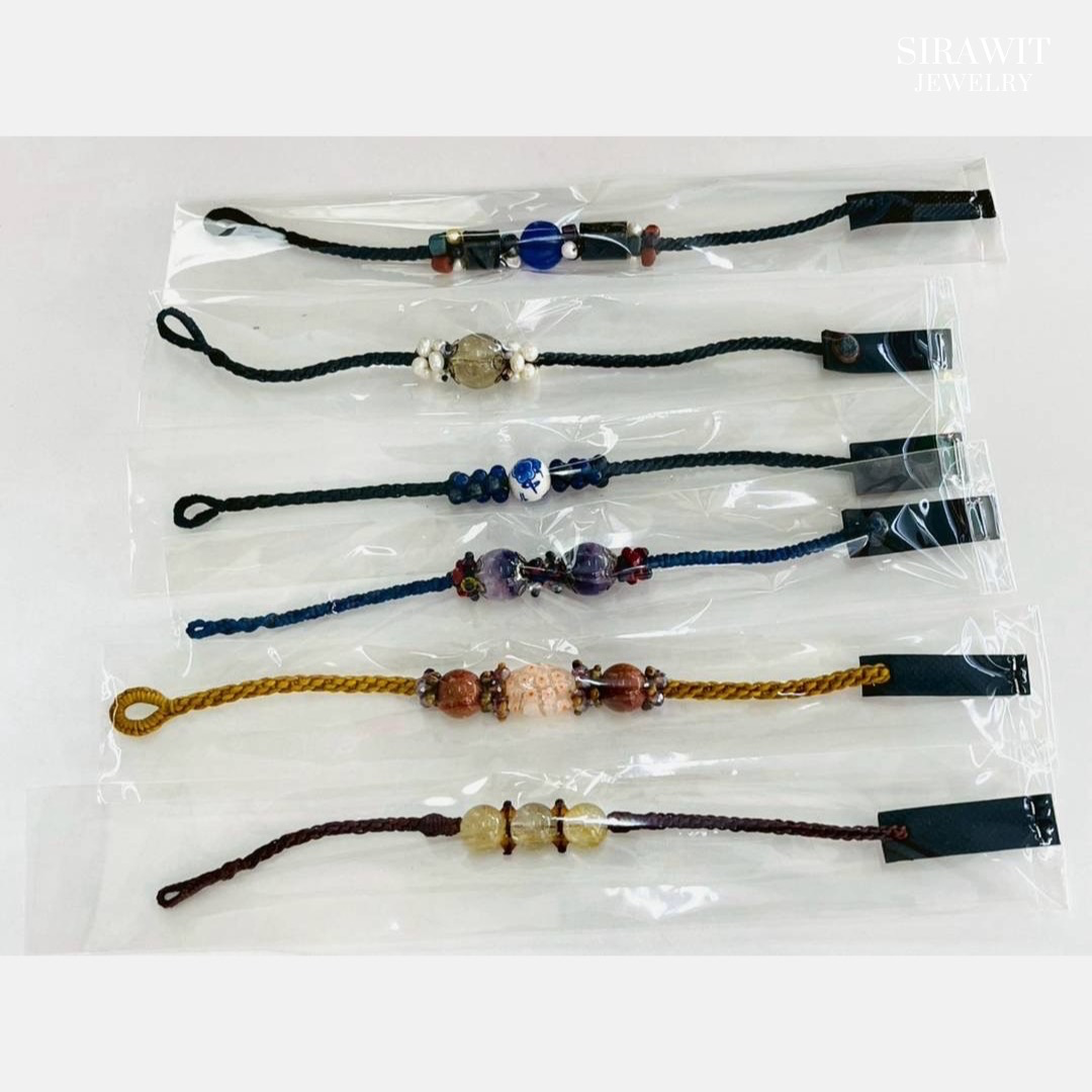 สร้อยข้อมือเชือกถักพลอยแท้หินแท้