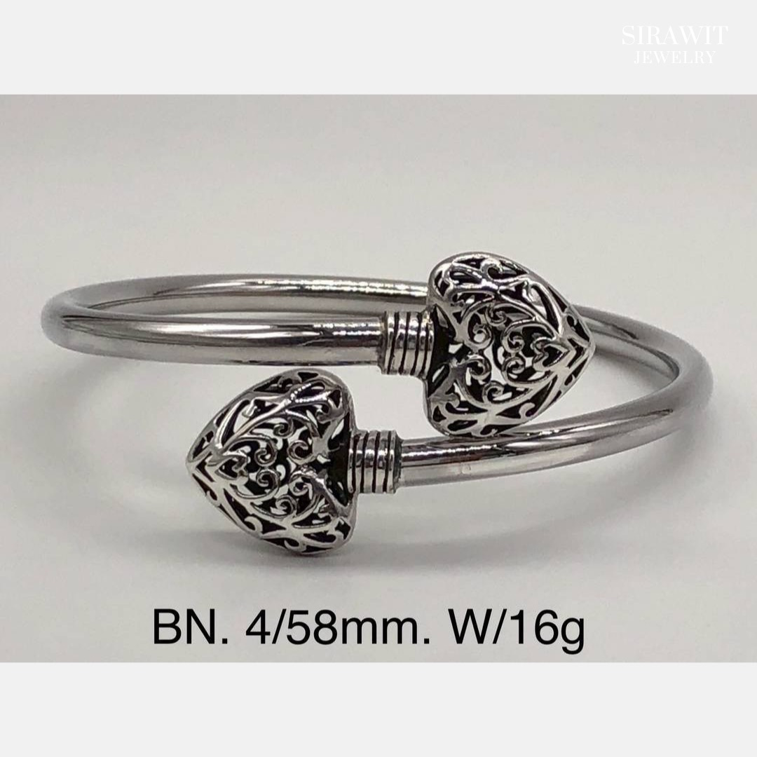 กำไลข้อมือหัวใจฉลุเงินแท้