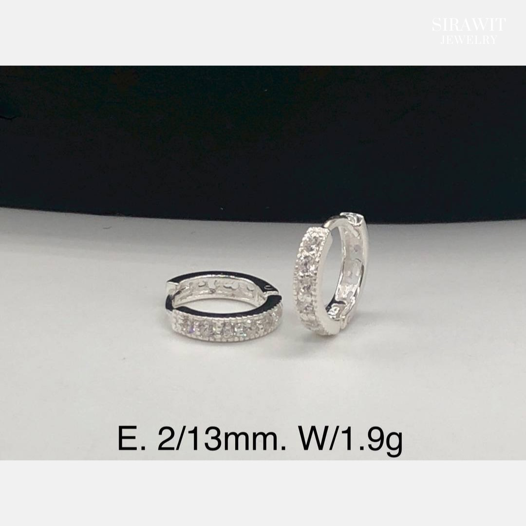 ต่างหวงเพชรแถว