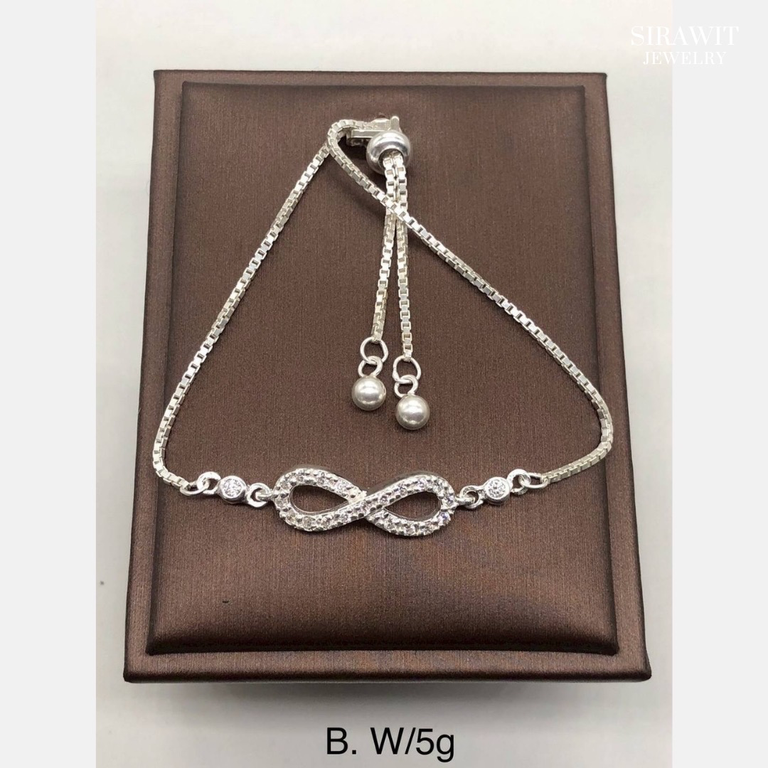 สร้อยข้อมืออินฟีนีตี้
