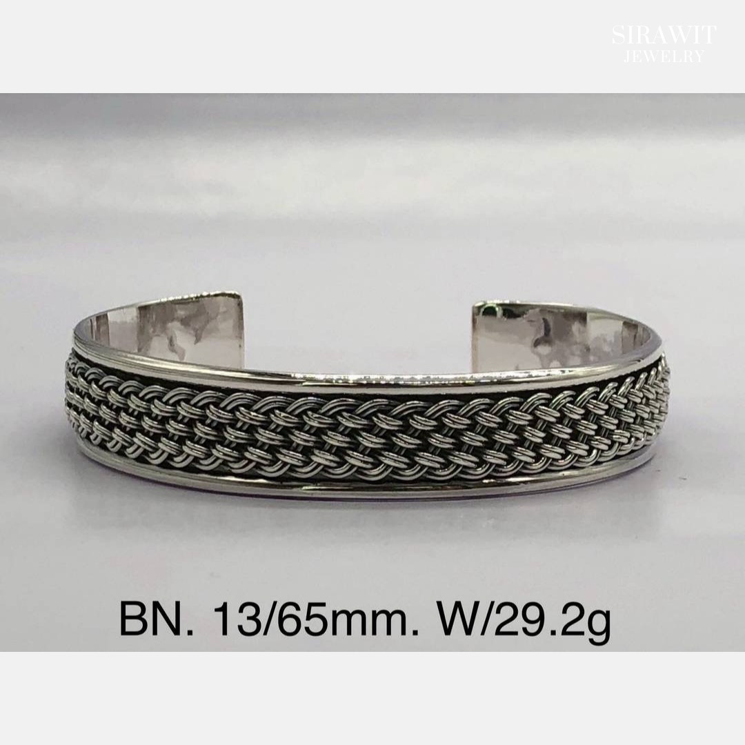 กำไลข้อเงินแท้