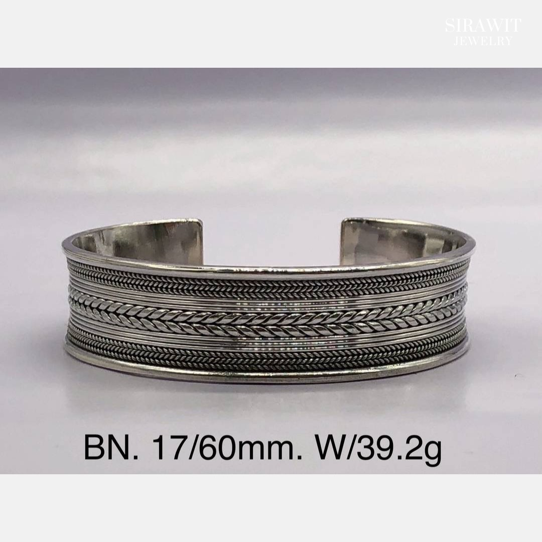 กำไลข้อมือเงินแท้