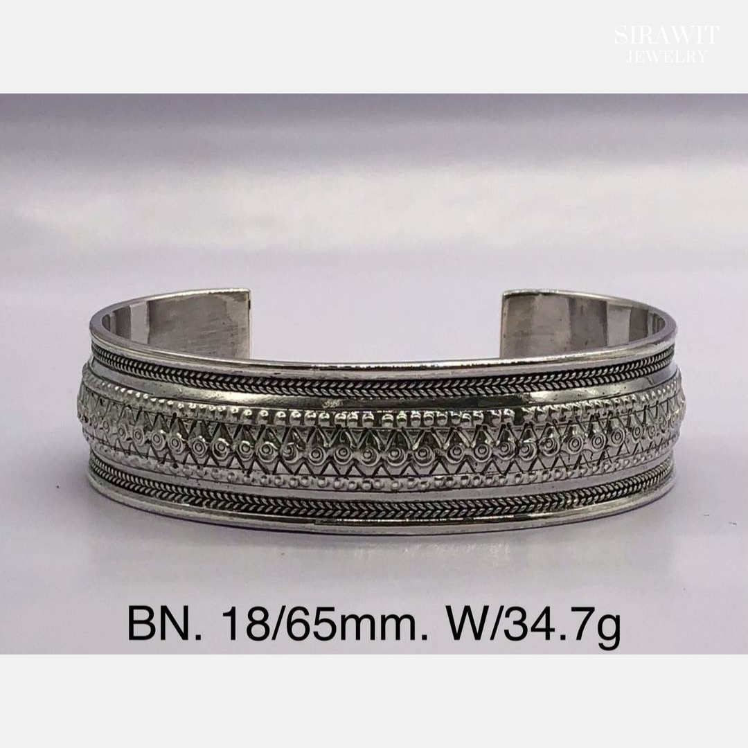 กำไลข้อมือเงินแท้