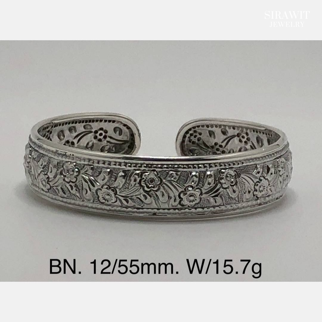 กำไลข้อมือเงินแท้