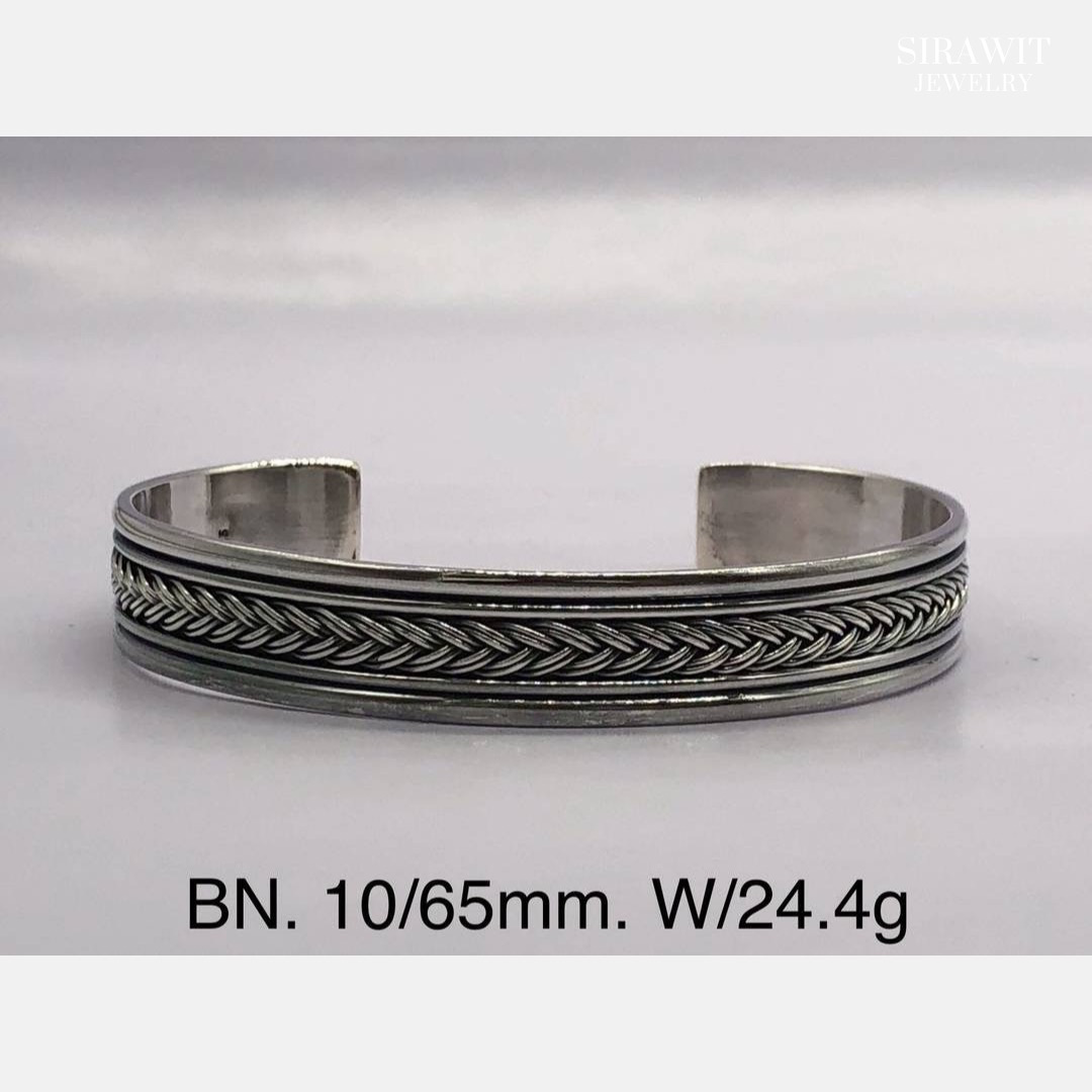 กำไลข้อมือเงินแท้