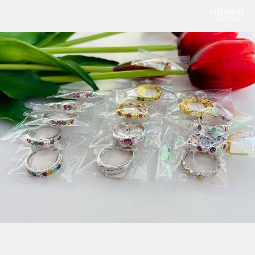 แหวนพลอย