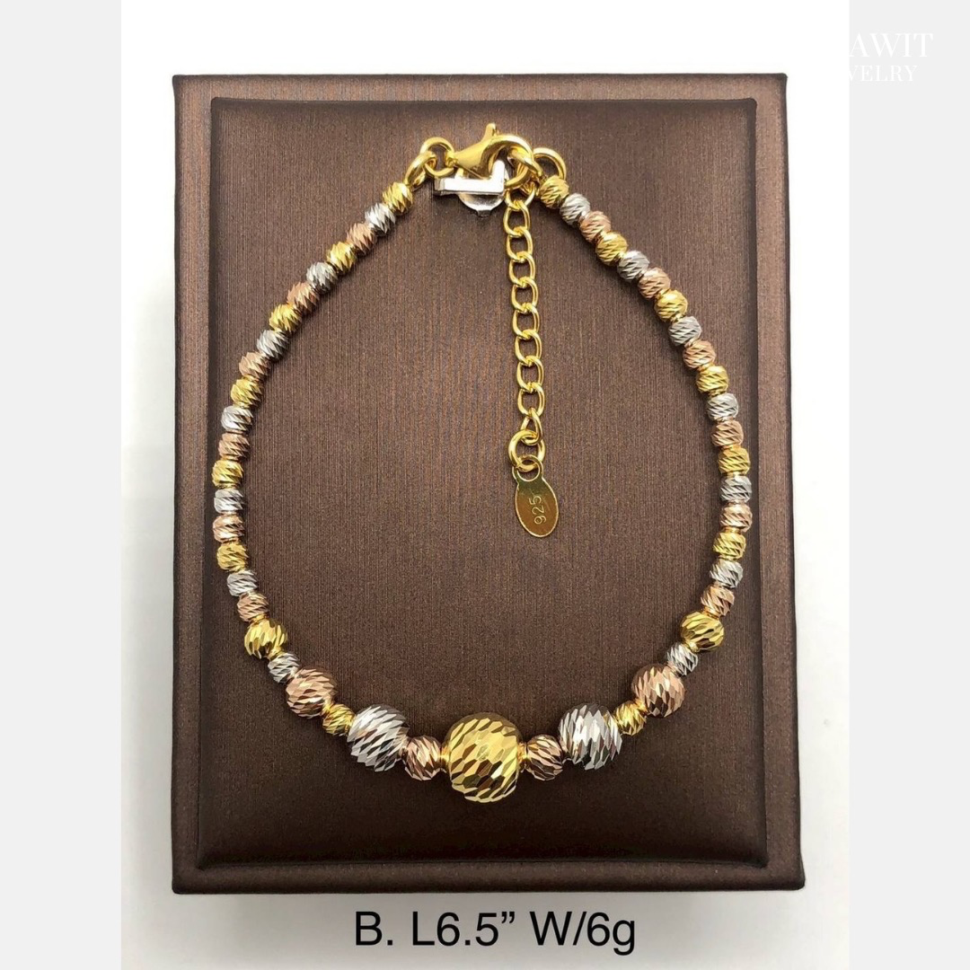 สร้อยข้อมือสามกษัตริย์