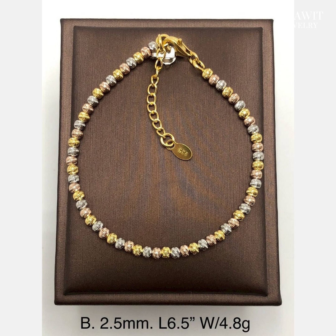 สร้อยข้อมือสามกษัตริย์