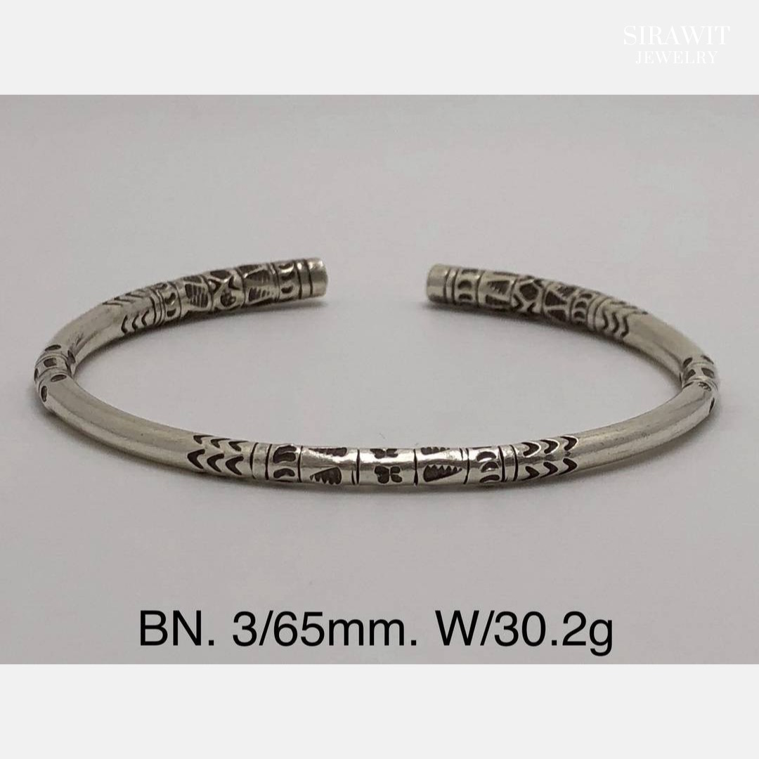 กำไลข้อมือเงินแท้