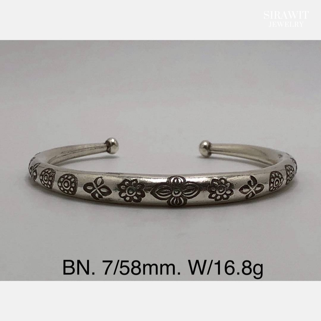 กำไลข้อมือเงินแท้