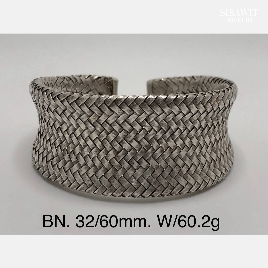 กำไลข้อมือเงินแท้