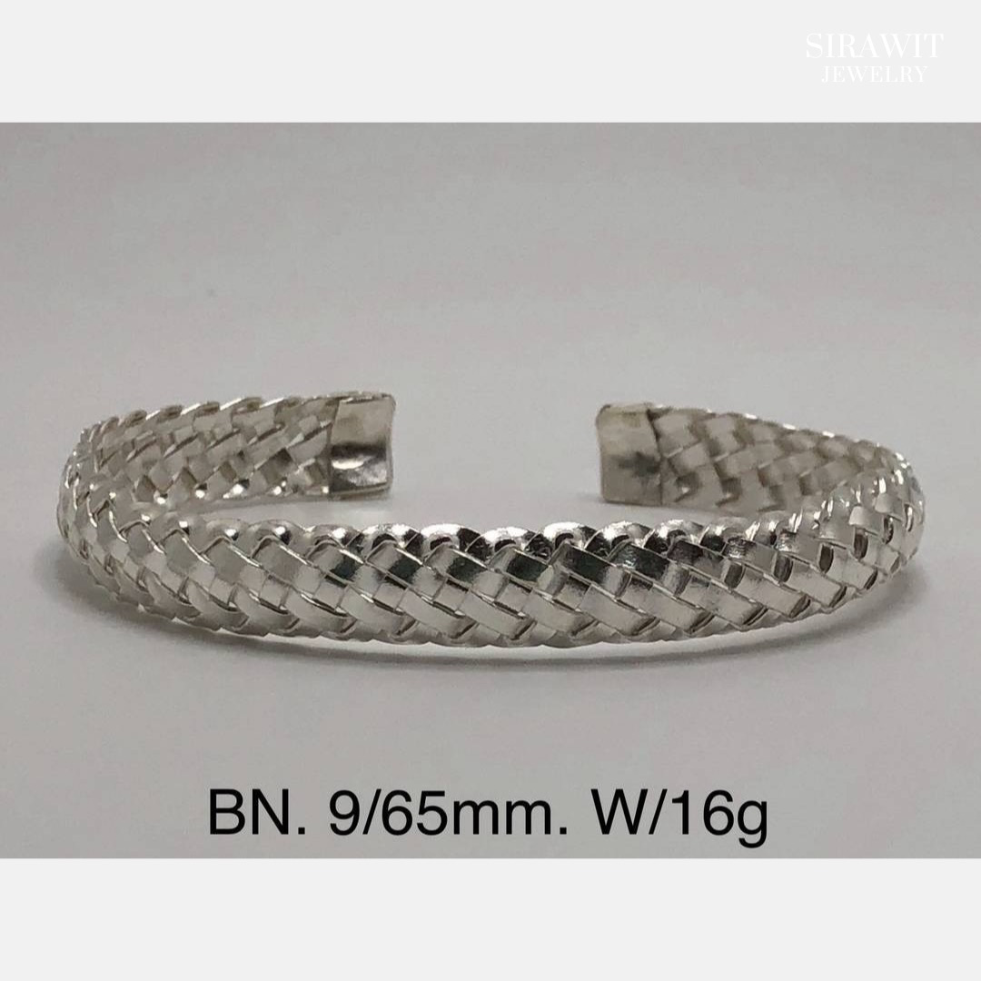 กำไลข้อมือเงินแท้