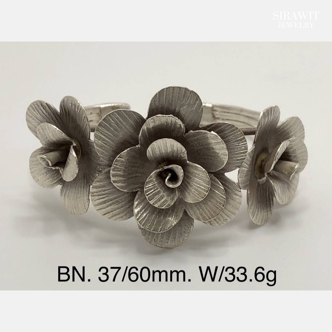 กำไลข้อมือเงินแท้