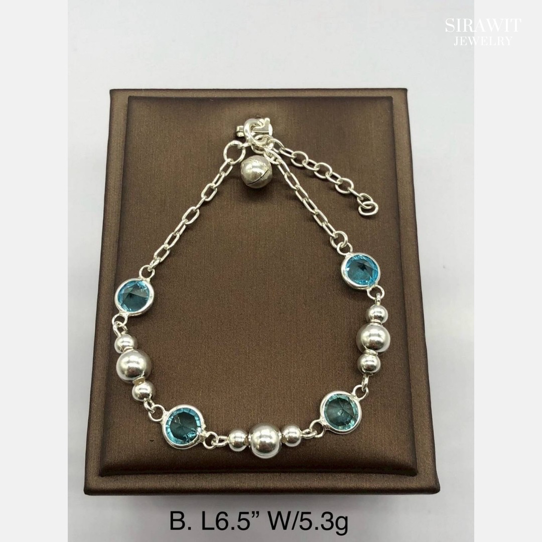 สร้อยข้อมือพลอยเงินแท้