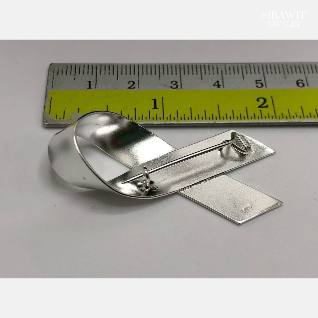 เข็มกลัด