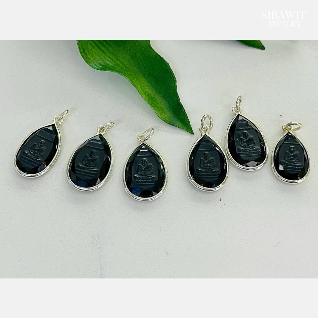 จี้พระนิล